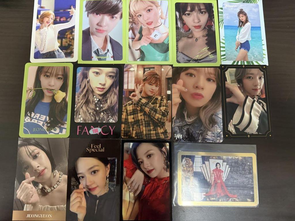 [USED] TWICE Jeongyeon Trading Card