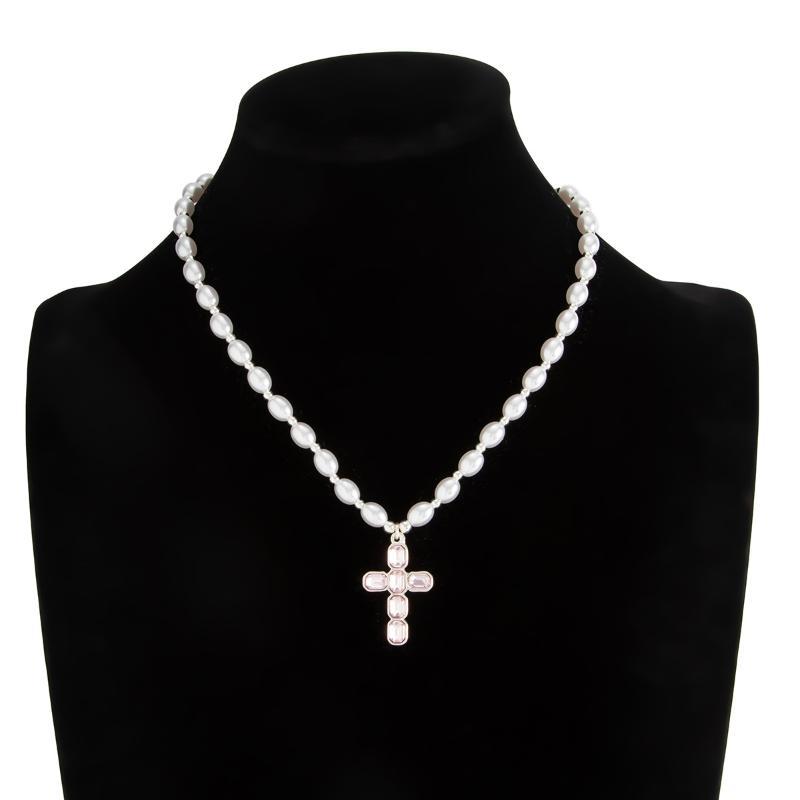 Personalized Diamond Cross Pendant Necklace Luxury Imitation Pearl Choker for Women Formal Banquet Wear Jewelry Gift