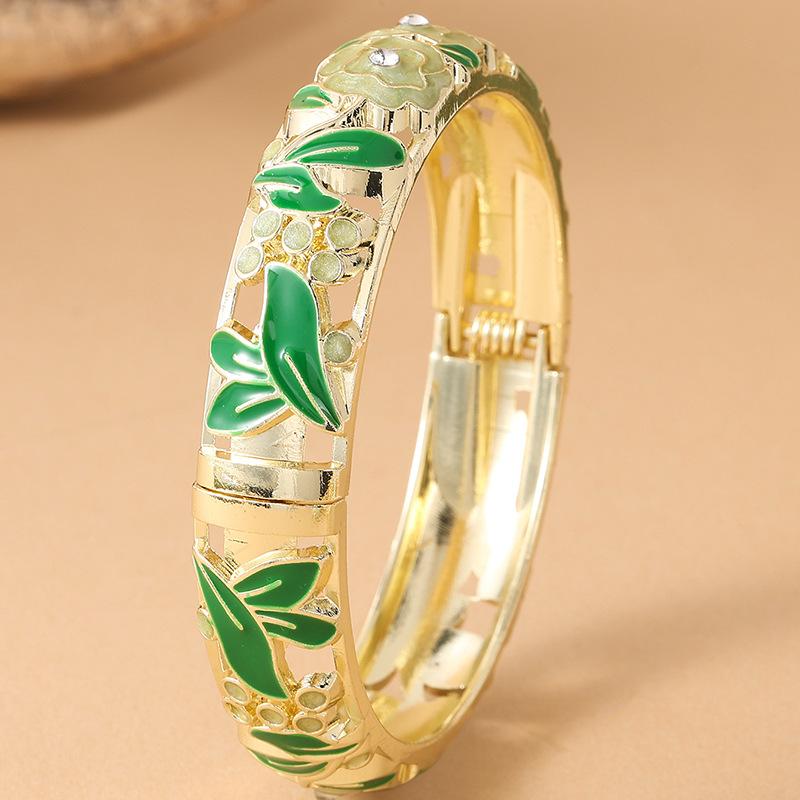 

Vintage Colorful Rose Oil Drop Enamel Hollow Wide Cloisonne Bangle Bracelet зелений