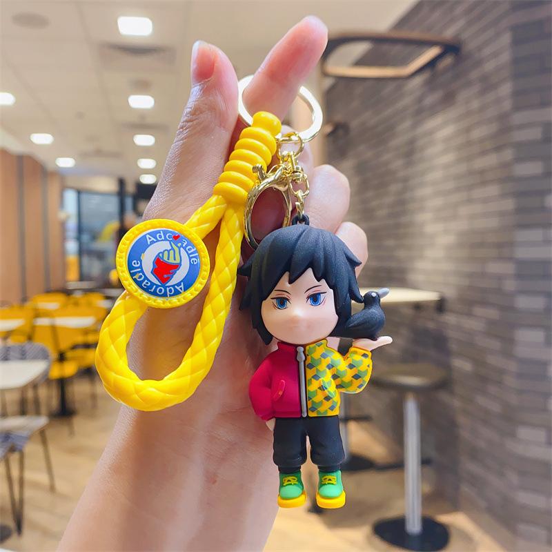 Cartoon Kreativer Geist Tötendes Schwert Dreidimensionale Figur Schlüsselanhänger Lustiger Schulranzen Anhänger Auto Schlüsselanhänger Geschenk