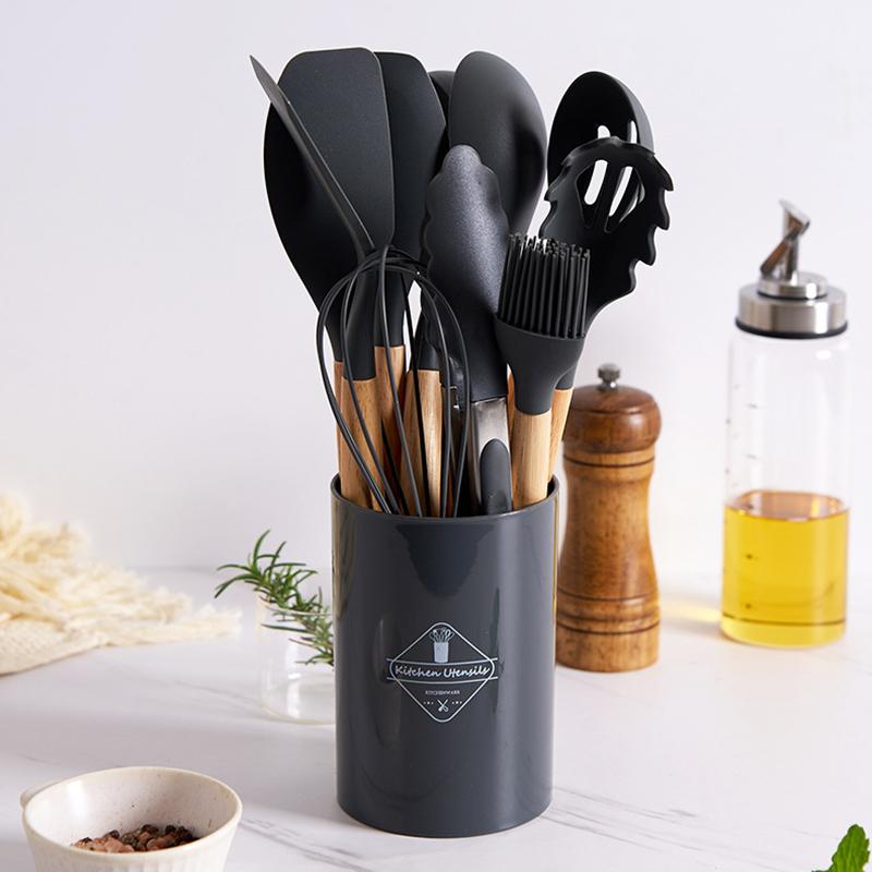 Silicone Kitchen Utensils Set Non-Stick Cookware for Kitchen Wooden Handle Spatula Egg Beaters Kitchenware Kitchen Accessories