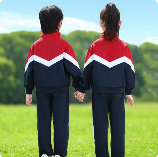 Uniformes Escolares Primários e Secundários da Cidade de Jiujiang para Todas as Estações, Incluindo Conjuntos para Primeira Série e Jardim de Infância