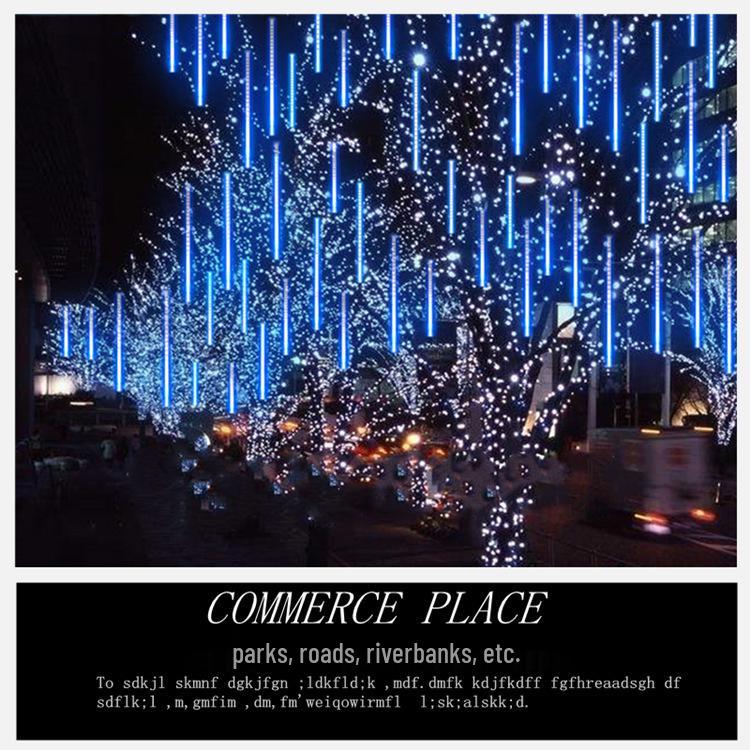 Wasserdichte LED Meteor Dusche Lichter für Bäume im Außenbereich - Dynamischer Fließender Sternenhimmel-Effekt