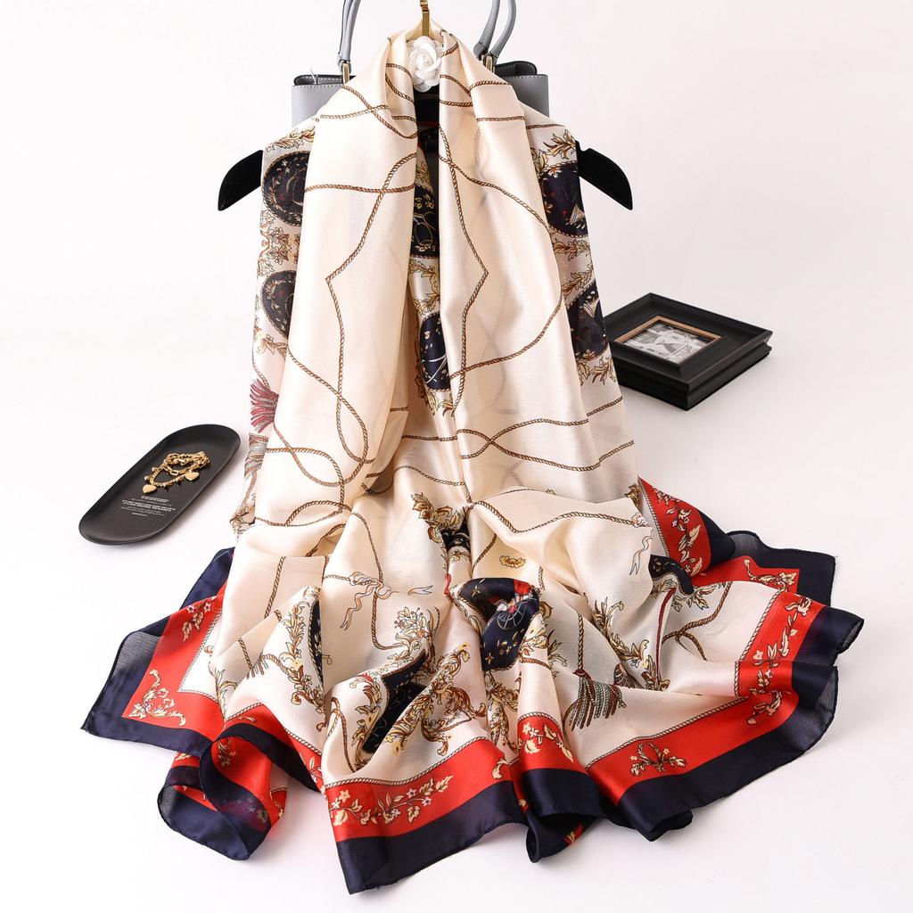 Lyxmärke Vår Sommar och Höst Damkläder Nytt Mode Färgmatchning Tryckt sidenscarf Populär Turba för kvinnor