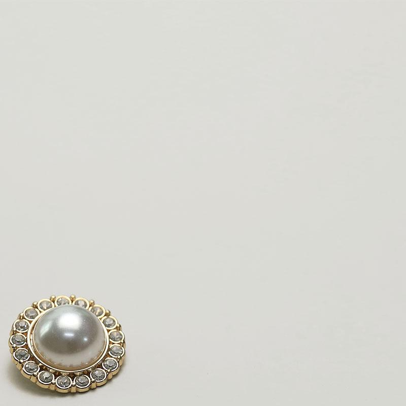 Xiaoxiang Prominente Blumenförmige Perle Diamant Knopf Strickjacke Hemd Pullover Jacke Mantel Anzug Knopf