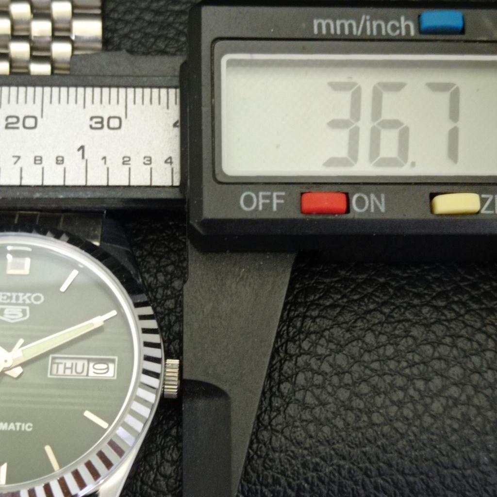JAPAN VINTAGE REFURBISHED SEIKO 5 AUTOMATIC 6309A MENS GREEN WATCH a701717-5 R206c-a701717