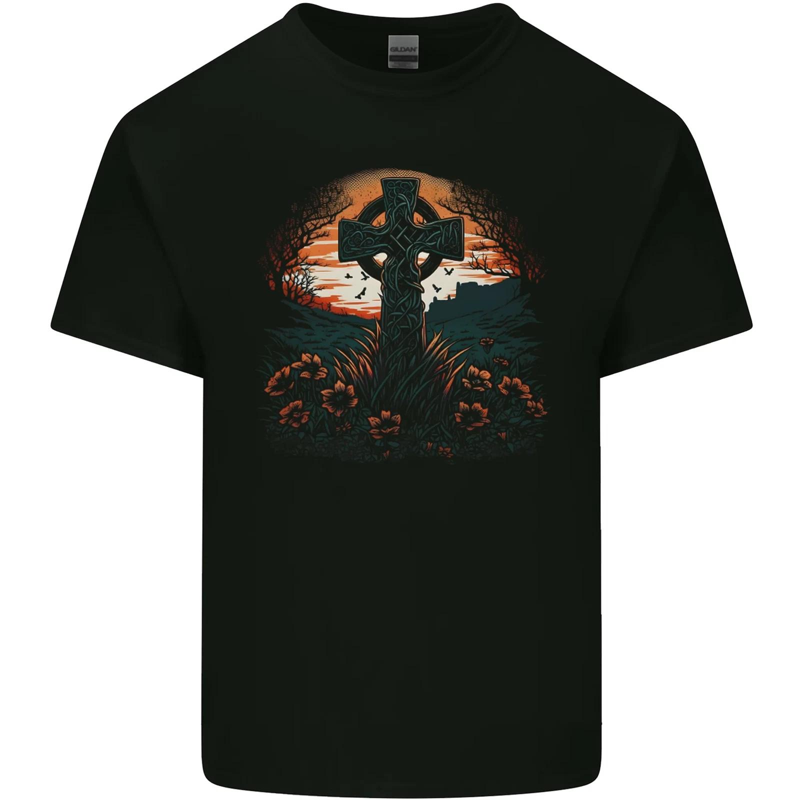 A Celtic Cross At Sunset Gothic Kids T-Shirt Childrens M
