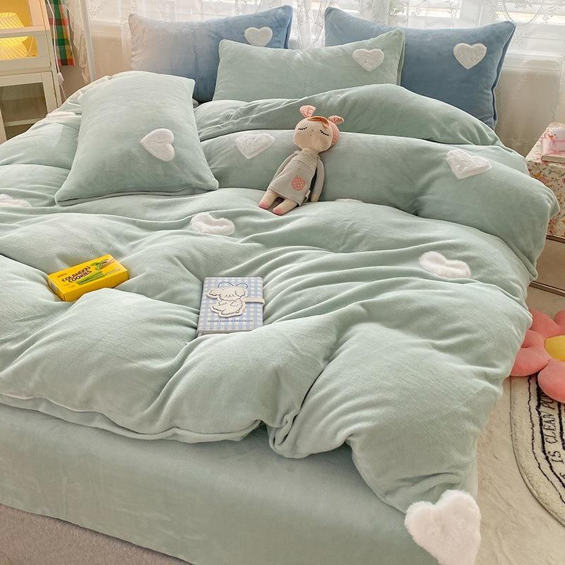 

Thickened Milk Baby Fleece Bed Four-Piece Set Double-Sided Flange Coral Fleece Quilt Cover Bed Sheet Fleece Bedding 1.2m 3pc- 150x200cm quilt core
