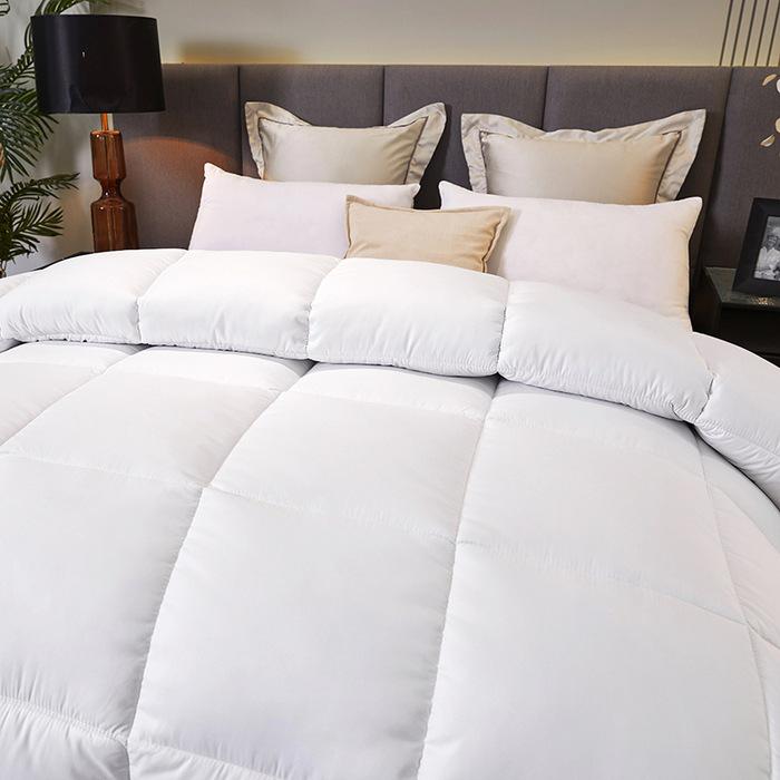 Popular Microfiber Quilt: Ideal Gift Box for All Seasons