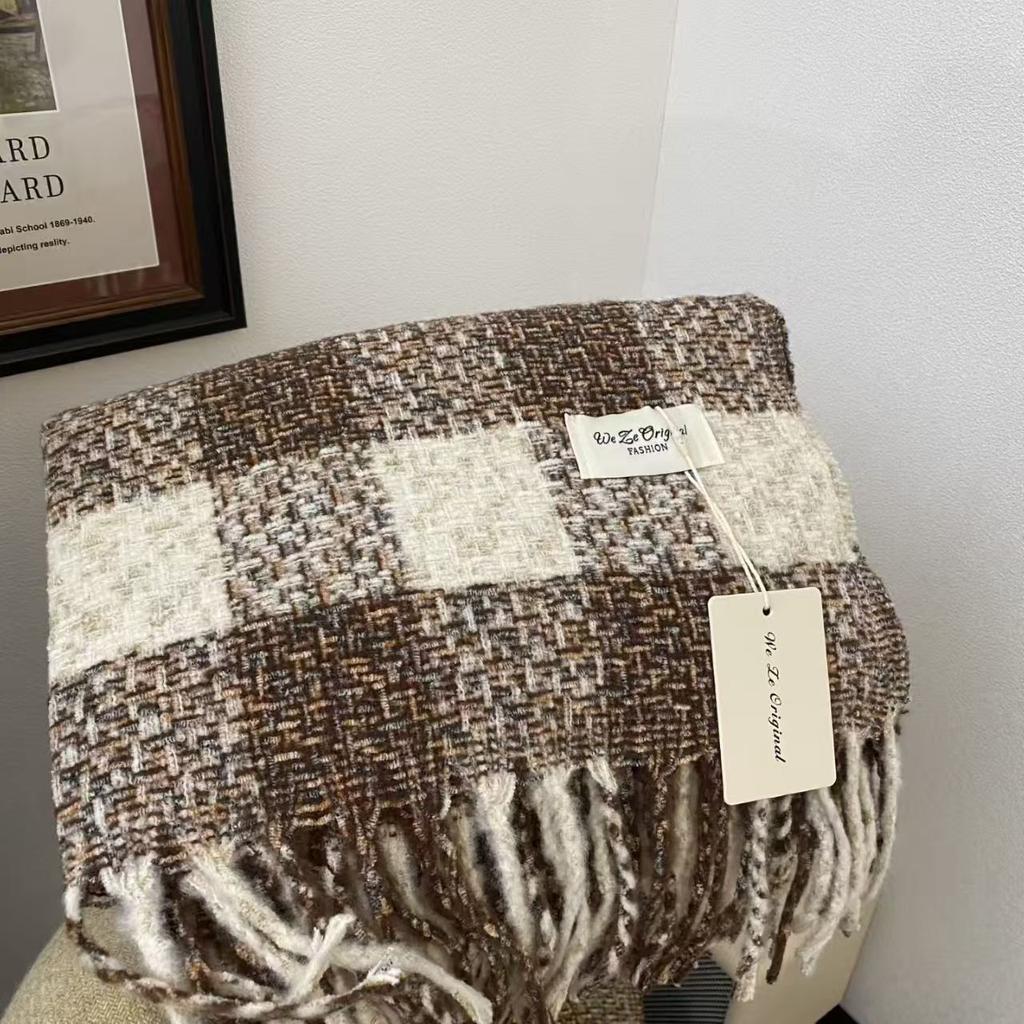 New Maillard Imitation Cashmere Plaid Shawl for Women Autumn and Winter Scarf Korean Style Atmosphere Thickened Warm Scarf