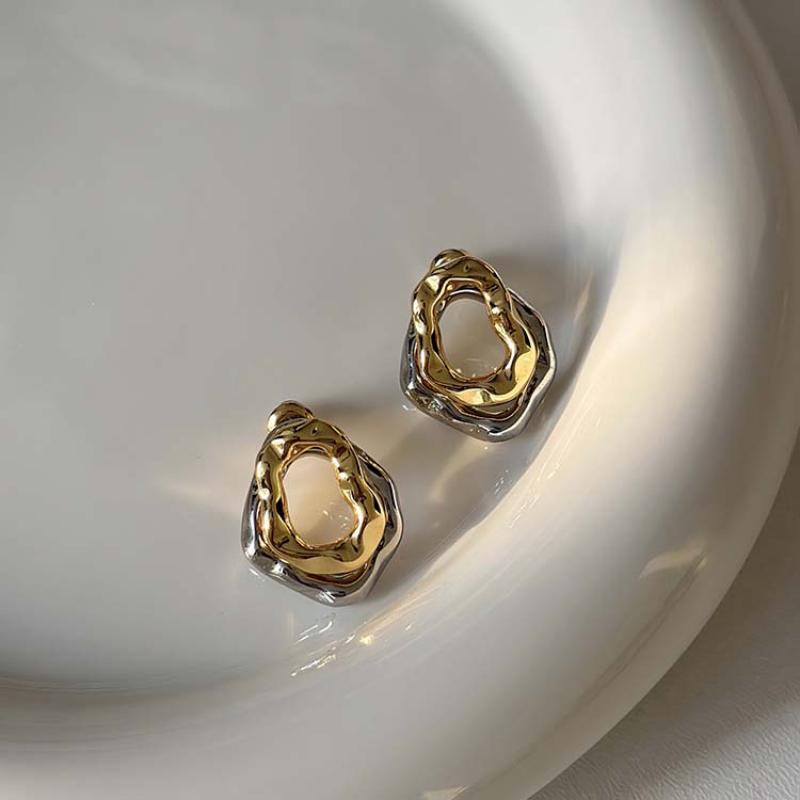 Vintage Two Tone Metal Drop Earrings for Women Geometric Irregular Round Earrings Daily Wear Statement Jewelry