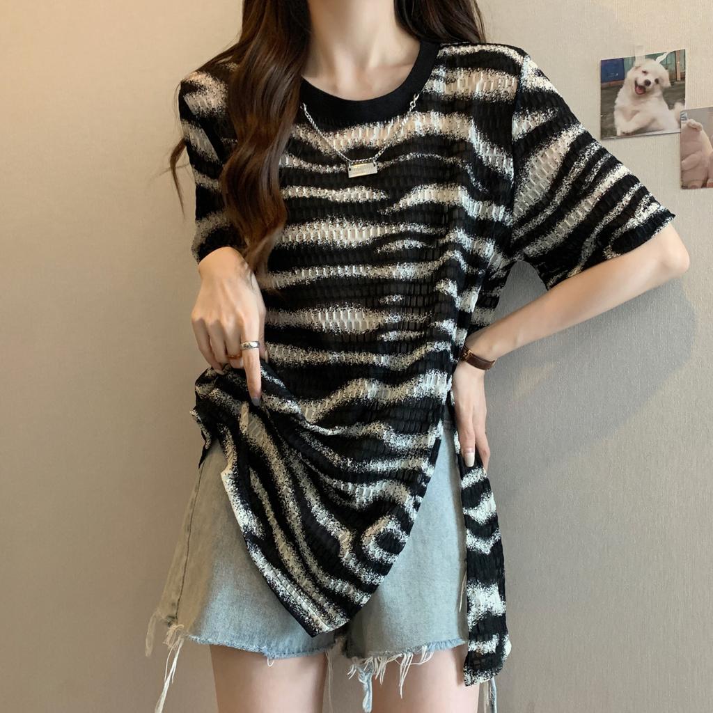 Loose Zebra Print Round Neck Split Chain for Summer Design Versatile and Slimming Short Sleeved T-shirt for Women