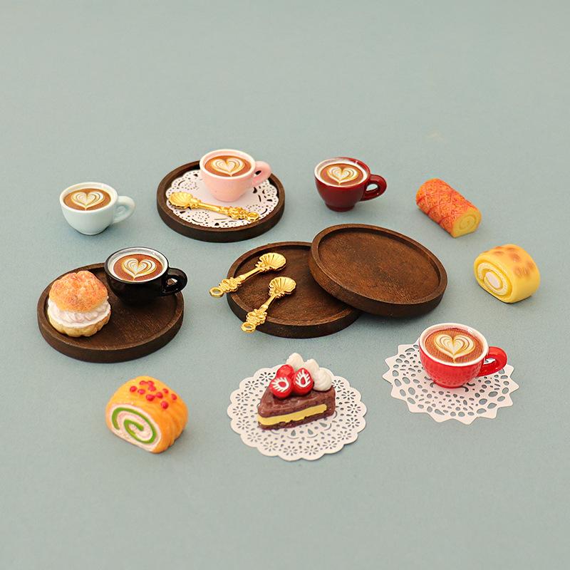 Dollhouse Miniature bread and cake serving tray, simulated mini ornaments, food toy model, coffee cup and spoon accessories