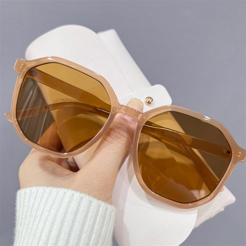 New Vintage Big Frame Sunglasses Women Men Retro Style Green Yellow Brown UV400 Sun Glasses Trendy Eyewear