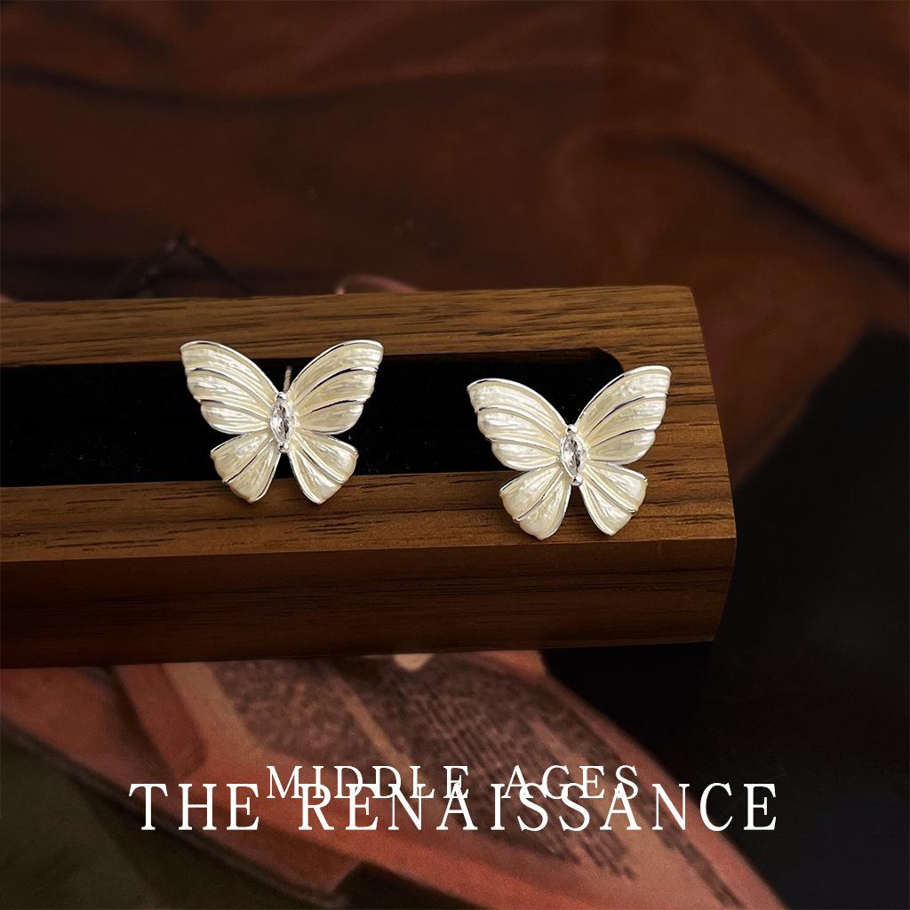 Винтажные эмалевые серьги-гвоздики с капельной глазурью в виде белой бабочки нишевые серьги с микро-инкрустацией цирконами серьги женские