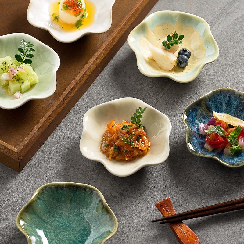 Japanese Lotus Leaf Soy Sauce & Vinegar Seasoning Dish - Small Underglaze Plate for Hot Pot & Barbecue