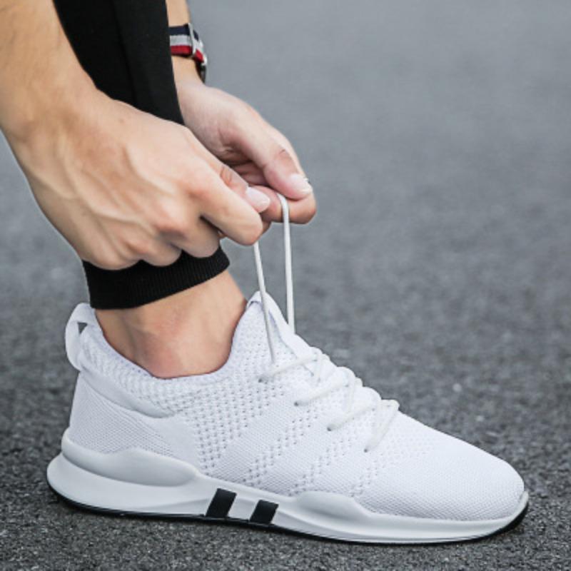Running Shoes Spring Sports Shoes Men's Casual Shoes Trend Fly-woven Breathable Soft Sole Fashion Mesh Casual Men's Shoes