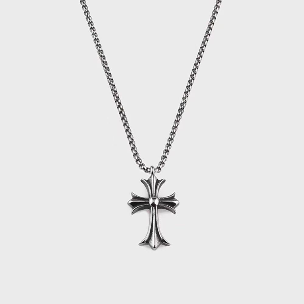 European-American Retro Cross Necklace: Personalized Small Niche Versatile Colorfast Sweater and Clavicle Chain.
