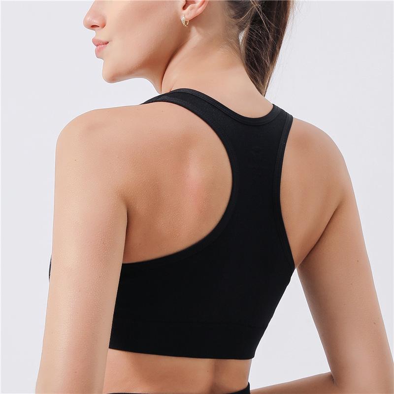 Seamless Shockproof Yoga Sports Bra with Chest Pad and Beautiful Back Design