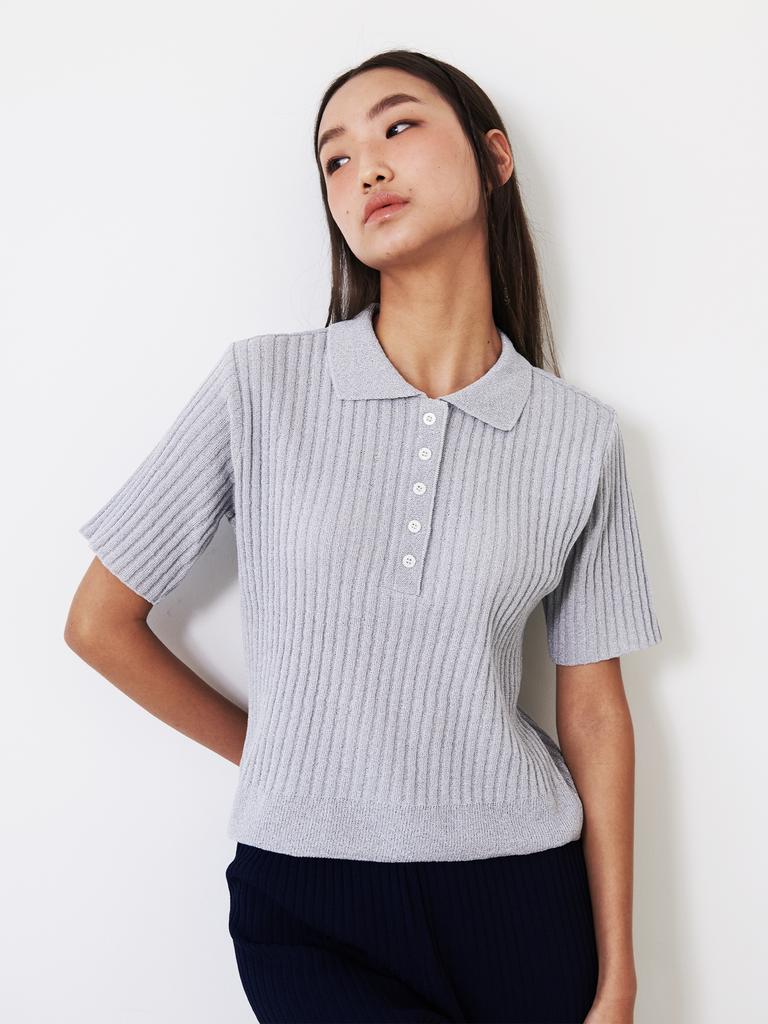 ROHEE APPAREL Metallic Short Sleeve Collared Knit / Silver