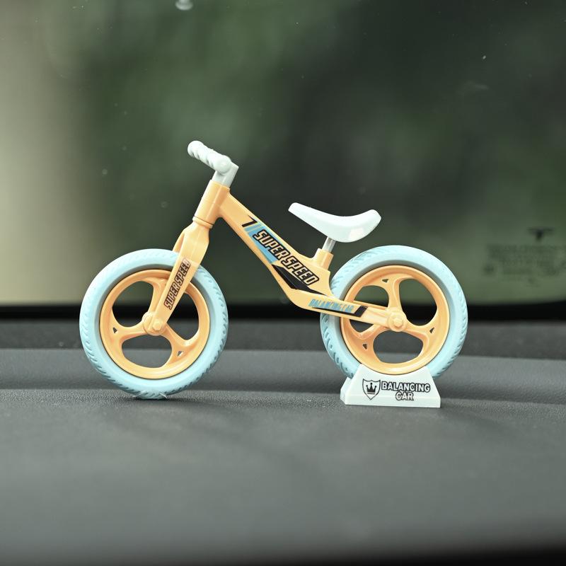 

Car mounted simulation bicycle toy car ornament car interior center console rearview mirror car mounted decoration ornament