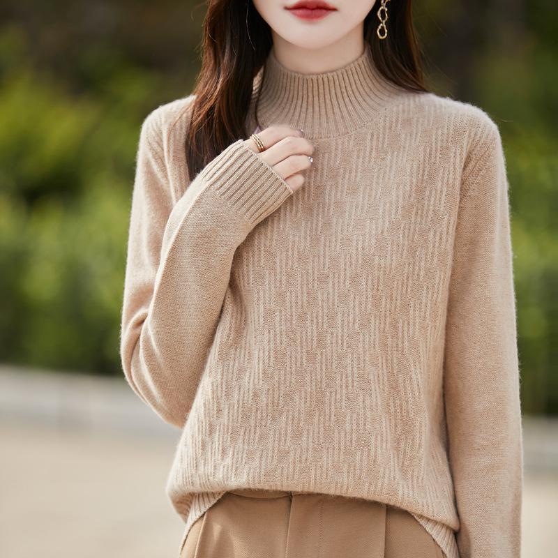 Women's Pure Wool Jacquard Sweater: Half-Neck, Loose Fit, Slimming & Versatile for Autumn/Winter