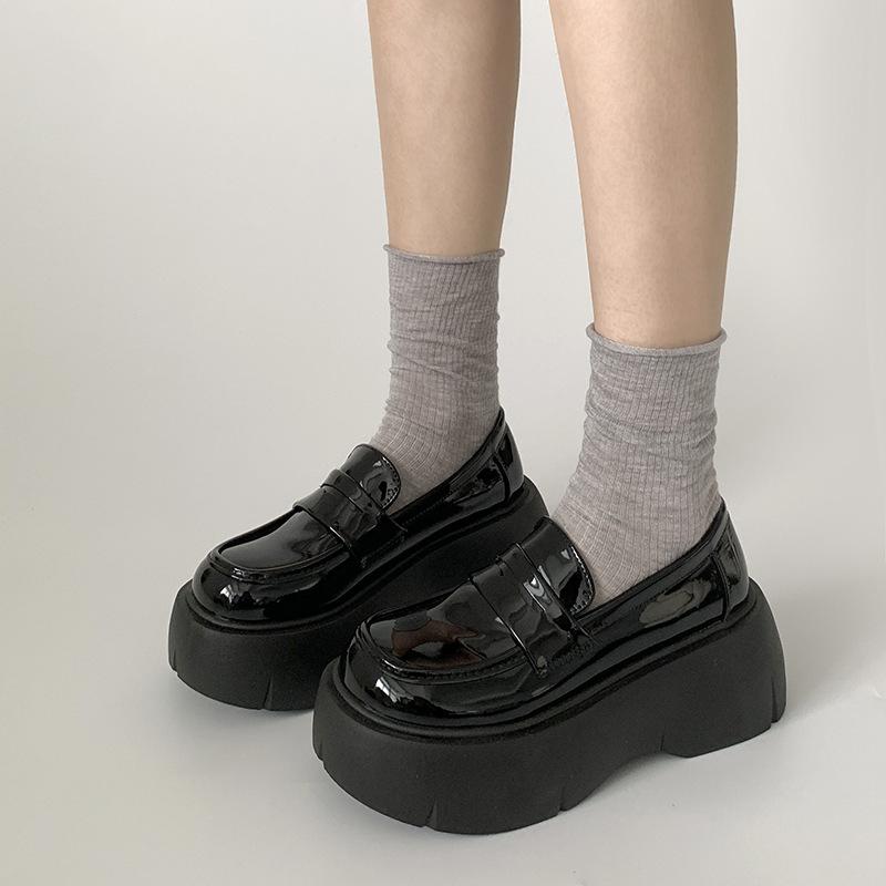 Round head heightening retro British style black platform small leather shoes autumn and winter French with skirt single shoes