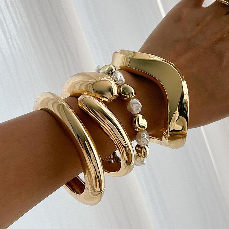 Hip-Hop Oval Arc Smooth Bracelet Personality Irregular Wave Alloy Bracelet