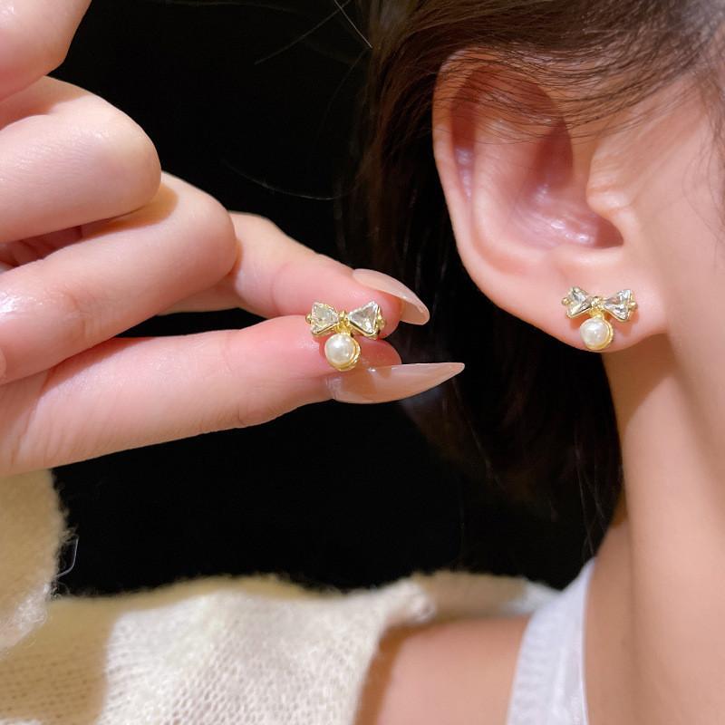 Boucles d'oreilles clous cœur nœud pour femmes Élégantes Boucles d'oreilles en cristal Accessoires de piercing Bijoux