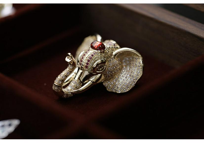 Bo Xin Yun Indian Elephant Brooch with Zirconia - Elegant Heavy Industry Corsage Accessory.