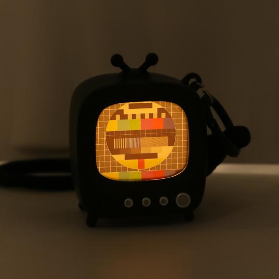Chaveiro Micro TV Retrô Tela Luminosa Design Vintage Chaveiro com Efeitos Sonoros Clássicos Acessórios para Mochila