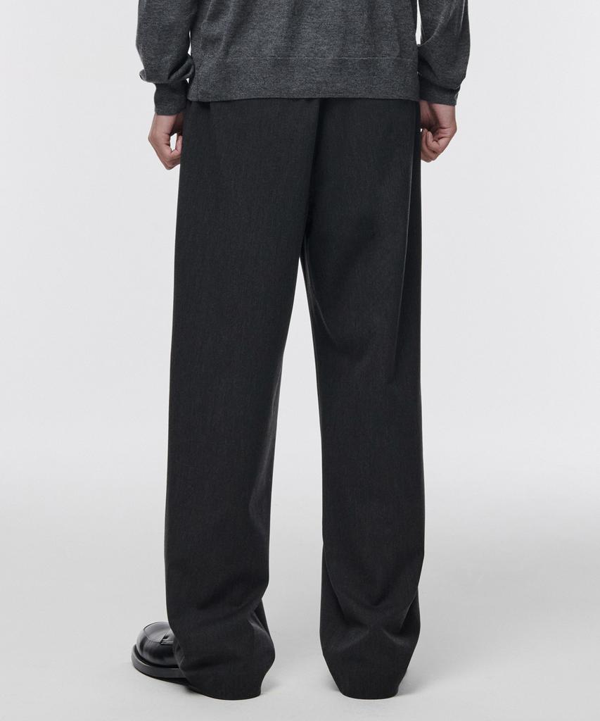 MUSINSA STANDARD One-Pleat Wide Elastic Waist Slacks [Charcoal Gray]