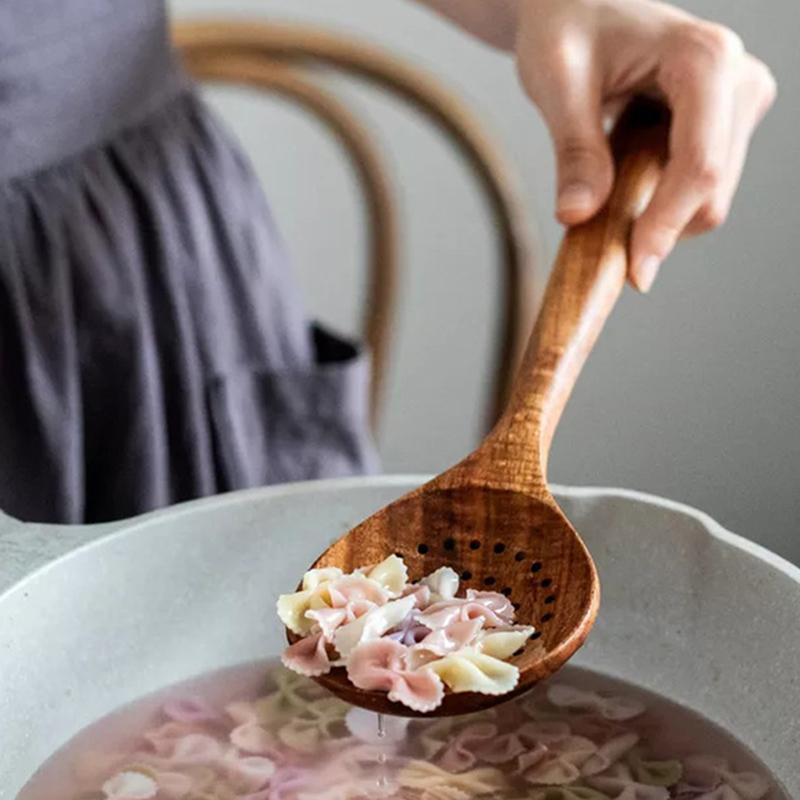 Sleuflepel Houten Keukenschep Afgietlepel Lange Houten Zeeflepel om te Koken Soeplepel Voedselzeeflepel Keukengerei