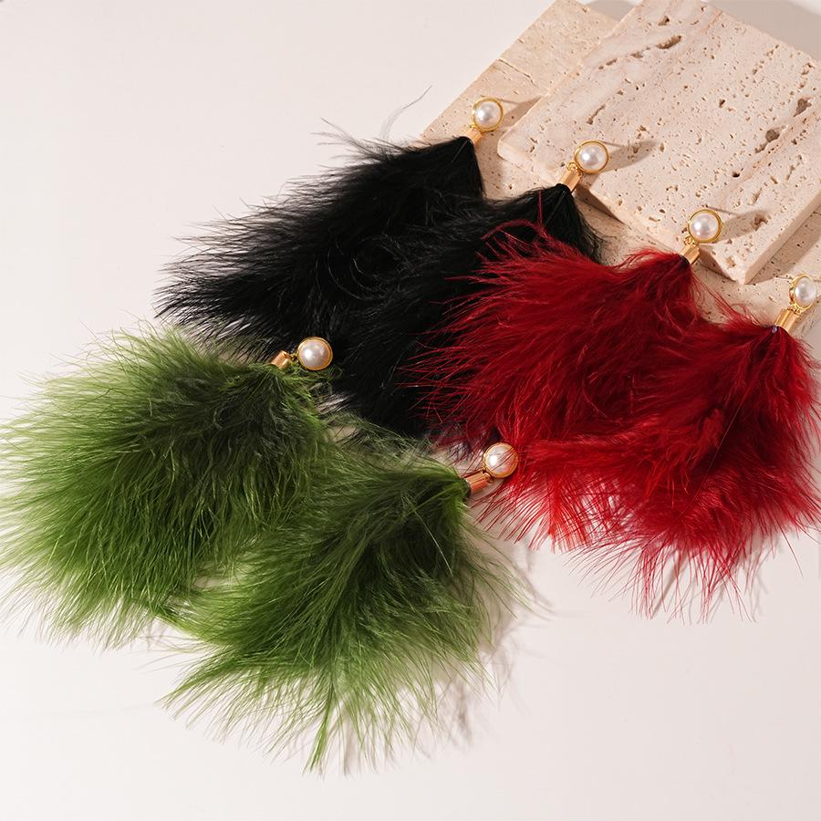 Retro Feather Pearl Silver Earrings: Ethnic Style for Autumn/Winter