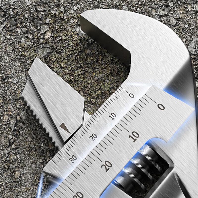 Chuang Chuang Jing Pin 10-inch Adjustable Wrench