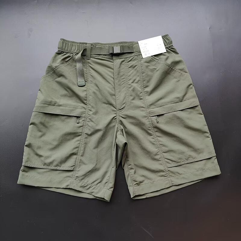 

Трендовые однотонные быстросохнущие шорты-карго на молнии - Эластичная талия, свободный крой, средней длины для мужчин и женщин, идеально подходят для летнего отдыха на открытом воздухе. Large зелёный