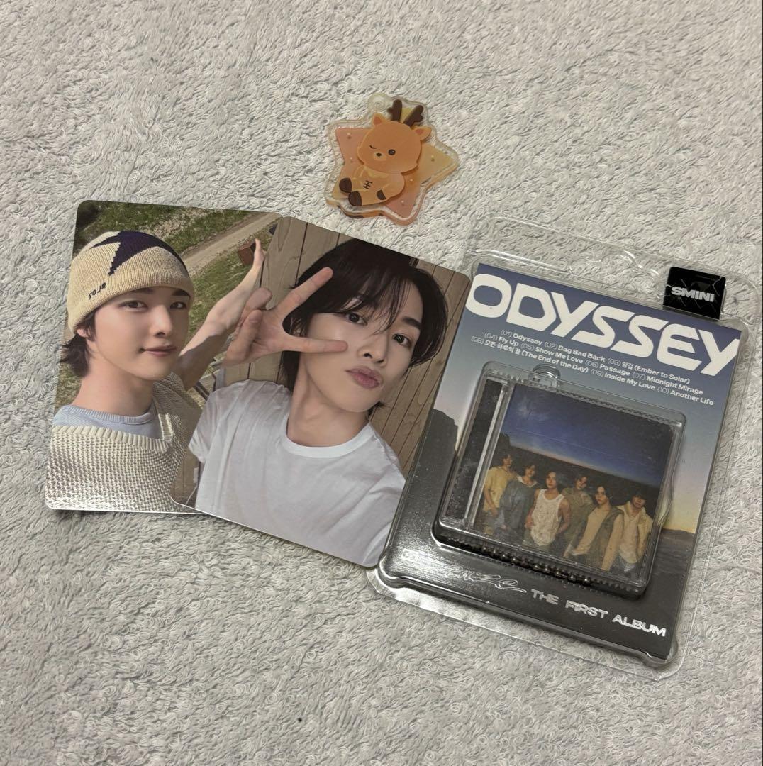 

[USED] RIIZE SMini ODYSSEY Mega Coffee Limited Song Chan Comp