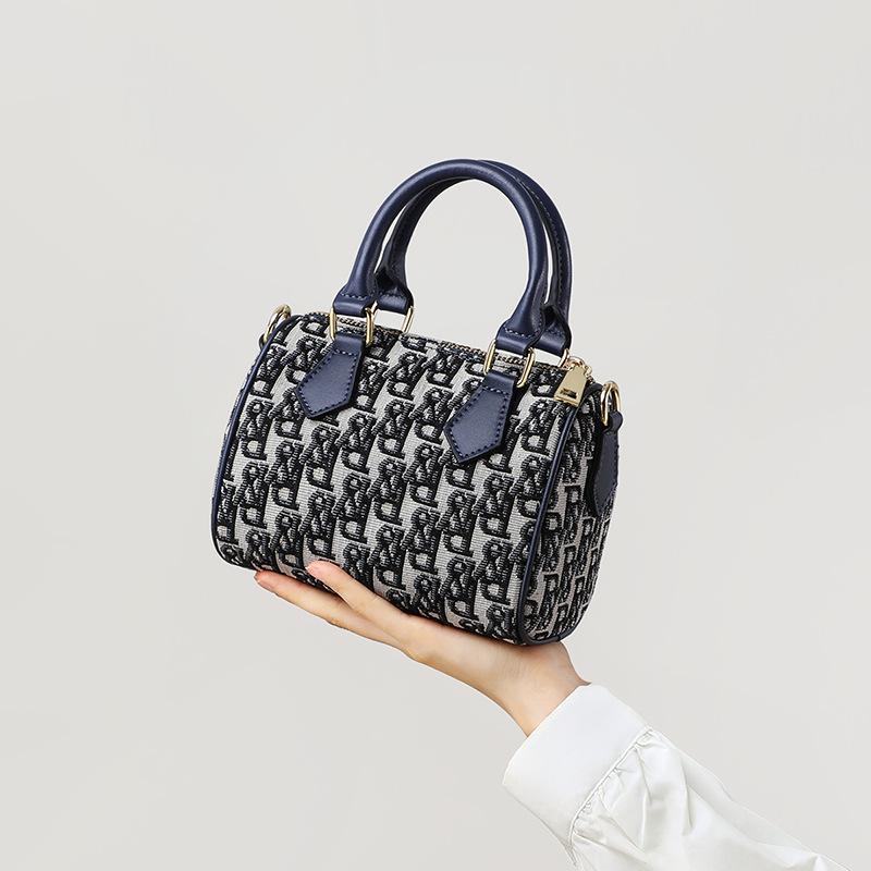 Bags Women's Autumn and Winter New Women's Bags Portable Pillow Bags Small Bags One Shoulder Crossbody Bags Luggage