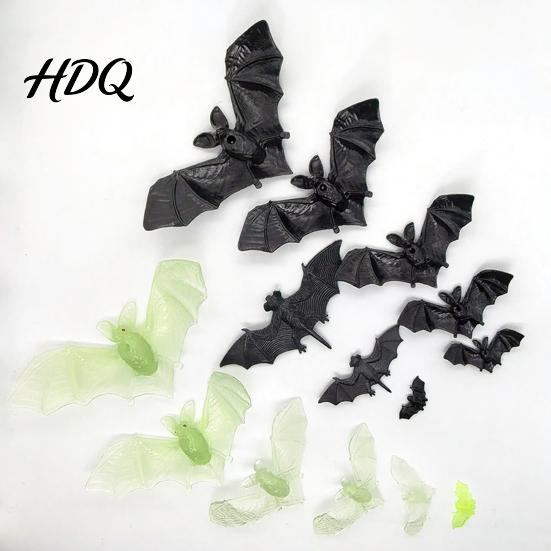 Black Bat Wall Art 10 Pcs Halloween Plastic Bats Lifelike Mini Decoration Realistic Spooky Decals Fake Decor for Trick Prank Prop Party