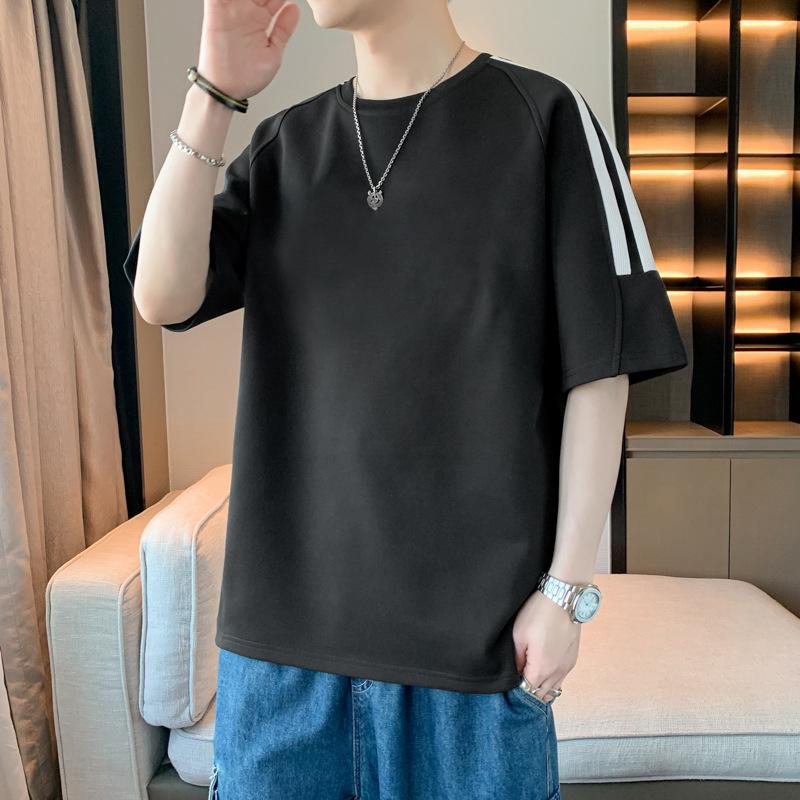 Striped Short Sleeved Men's T-shirt, Simple and Loose T-shirt, Shoulder Down, Five and A Half Sleeves, Plus Size