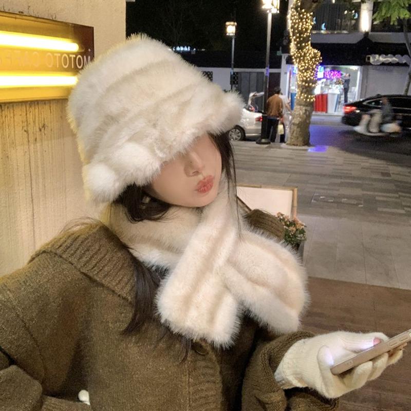 Women's Winter Plush Hat and Neck Warmer Two-Piece Fuzzy Faux Mink Fur Versatile Thickened Cold Proof Warm