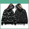 Camouflage Kapuzenpullover mit Haifischkopf-Design Weiche Bequeme Jacke mit durchgehendem Reißverschluss