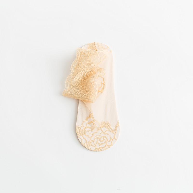 Women's Summer Lace Ankle Socks: Breathable, Floral, Cotton Bottom, Invisible, Japanese-Style, Short & Versatile.