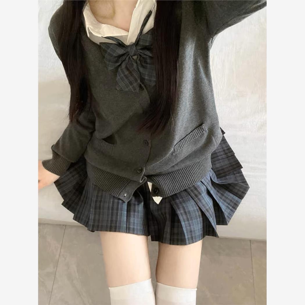 

Жіночий осінньо-зимовий в язаний кардиган, светр та плісирована картата спідниця в японському шкільному стилі Large