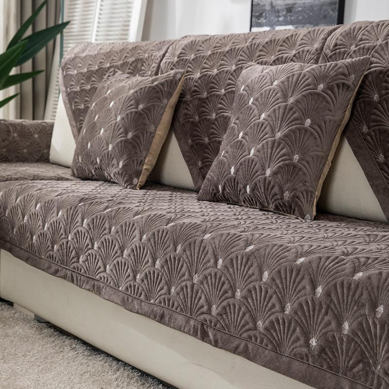 Four Seasons Universal Non-Slip Winter Plush Thickened Solid Color Sofa Cushion Nordic Simple Sofa Cover Slipcover