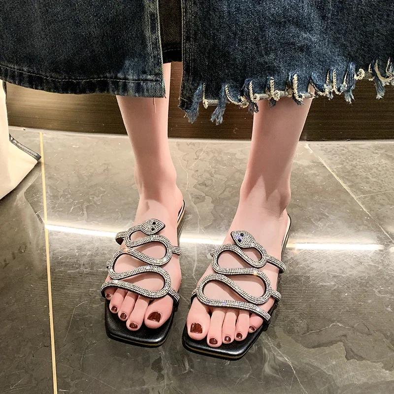 Fashion Luxury Design Womens Rhinestone Flat Slippers Outdoor Fashion Ladies Slippers Casual Party Beach Comfortable Shoes