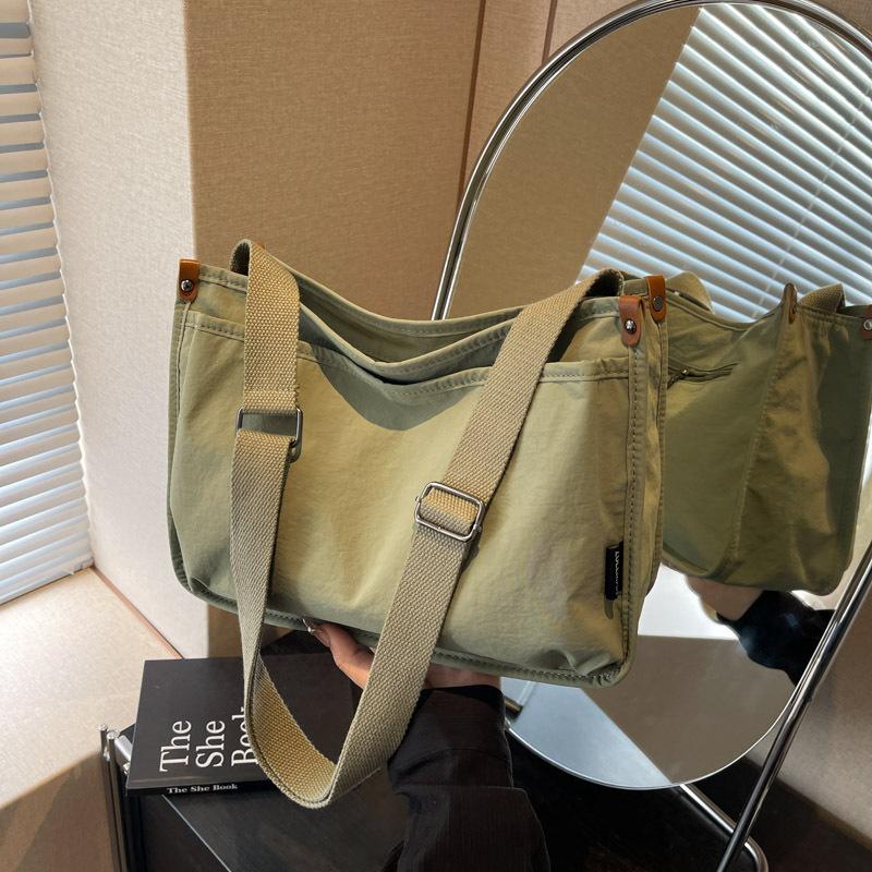 Bag Women's Large-capacity Spring and Summer New Simple and Versatile Shoulder Messenger Bag Casual Class Tote Bag