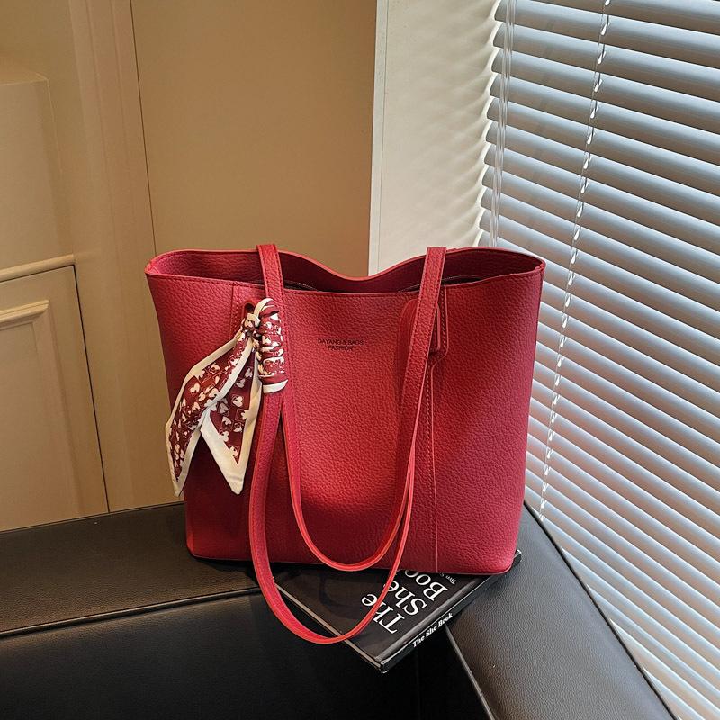 Big Bag Women's New Wedding Bag Wedding Bride Bag High Sense Large Capacity Shoulder Portable Tote Bag