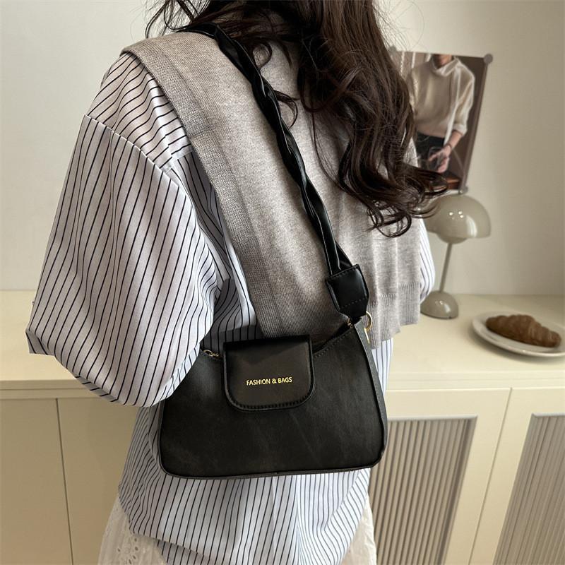 Color Solid Letter Style Large Capacity Pu Shoulder Bag Women Zipper Closure
