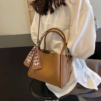 Vegetable Basket Handbag Bag Women's Soft Leather Bucket Bag Commuter Shoulder Messenger Bag